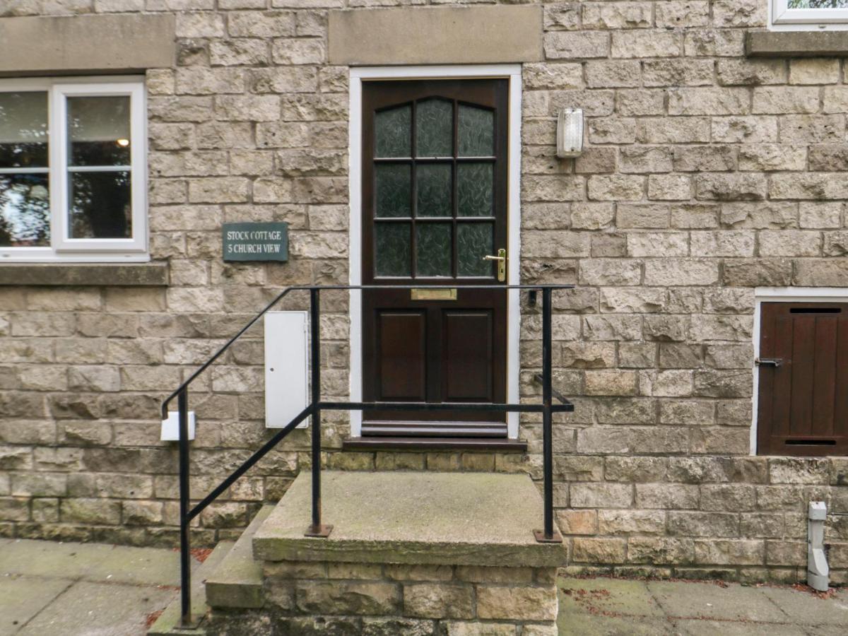 5 Church View * Pickering