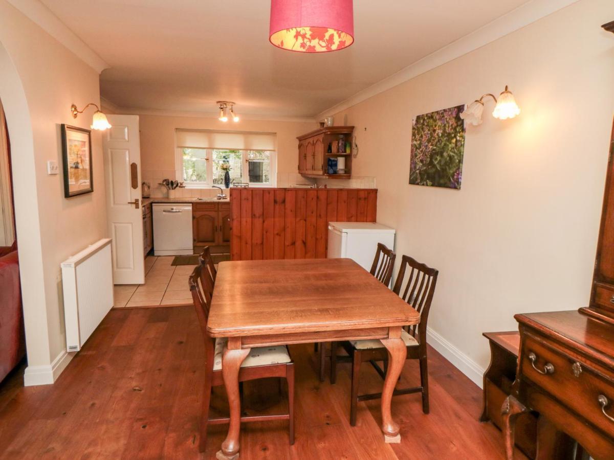 5 Church View Pickering