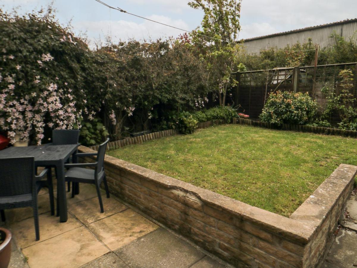 5 Church View * Pickering